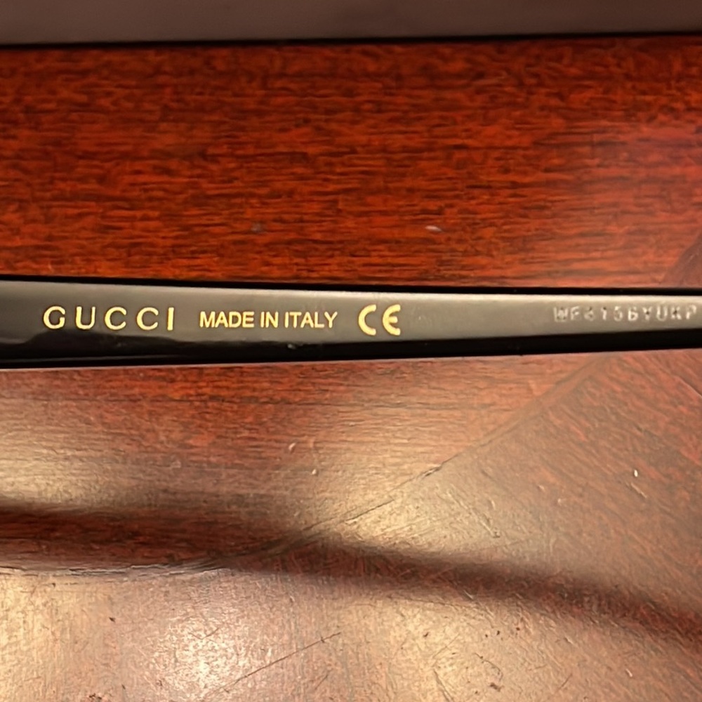 💯 authentic Gucci glasses. - Picture 13 of 16